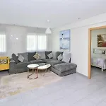 Cozy Central - Gym & Spa Services